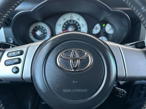 Used 2007 Toyota FJ Cruiser 2WD image 18
