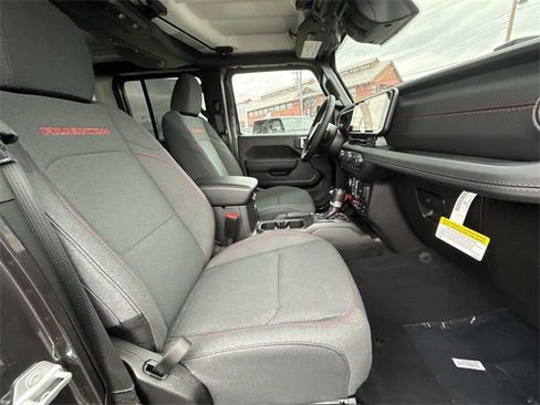 New 2026 Jeep Wrangler Unlimited Rubicon image 33