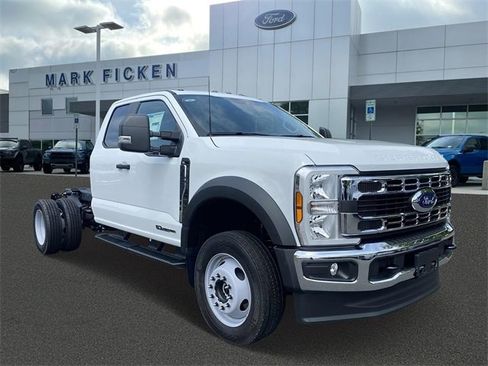New 2025 Ford F450 XL image 1