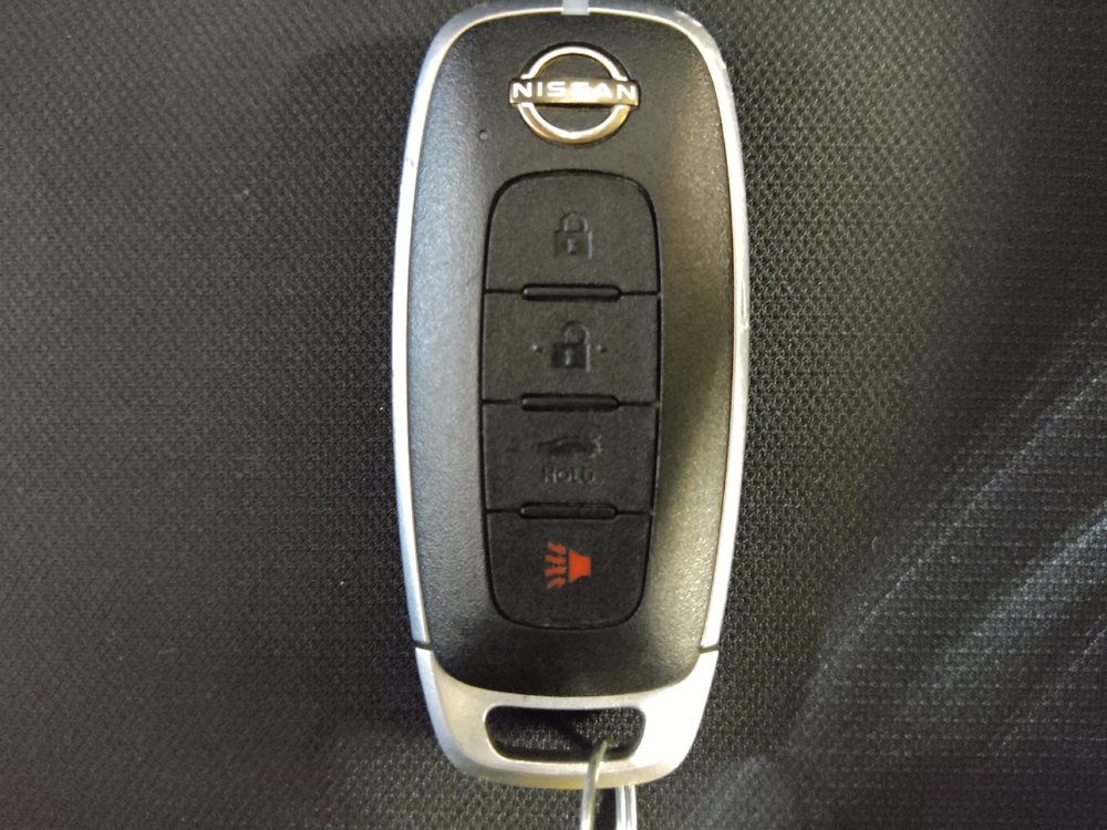 Used 2024 Nissan Sentra SV FWD image 32