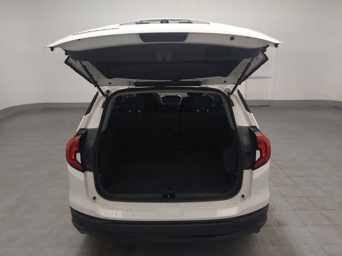 Used 2020 GMC Terrain SLE FWD image 29