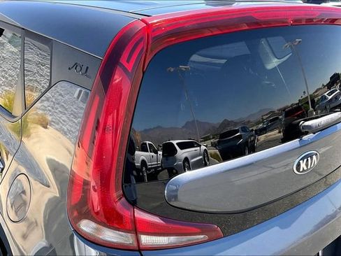 Used 2021 Kia Soul S FWD image 28