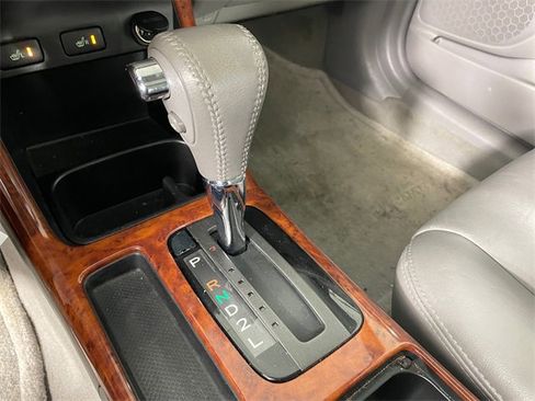 Used 2003 Toyota Camry LE image 9