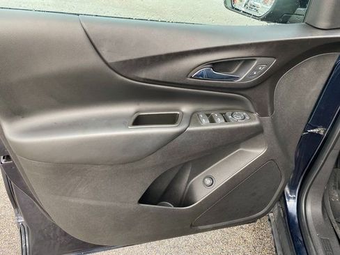 Used 2020 Chevrolet Equinox LT image 18