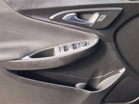 Used 2024 Chevrolet Malibu LT image 25