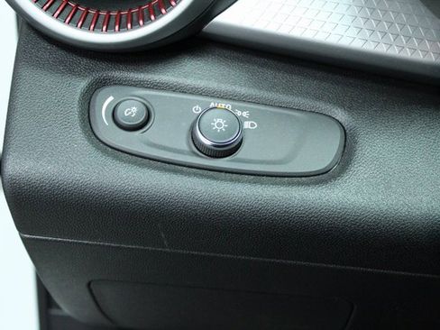 Used 2024 Chevrolet Trax RS w/ Driver Confidence Package image 15