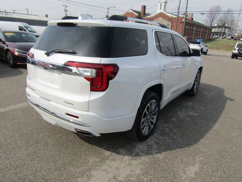 Used 2023 GMC Acadia Denali w/ Denali Ultimate Package image 3