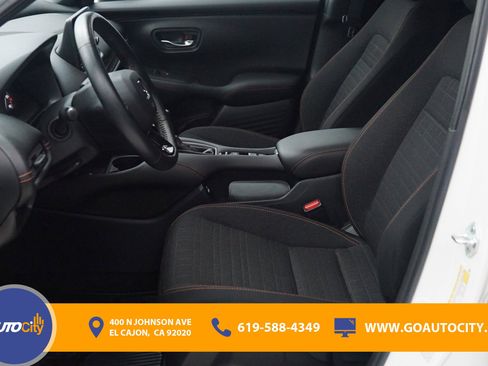 Used 2023 Honda HR-V Sport image 9