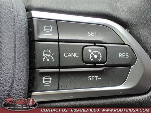 Used 2023 Jeep Compass Limited AWD/4WD image 30