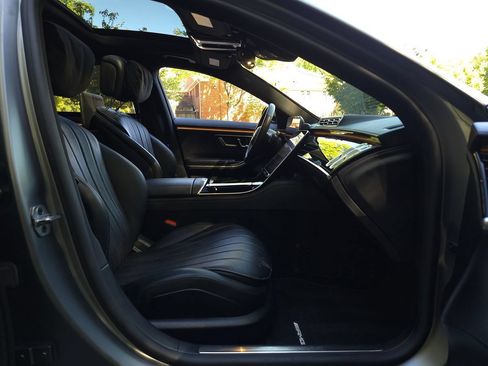 Used 2023 Mercedes-Benz S 500 4MATIC image 27