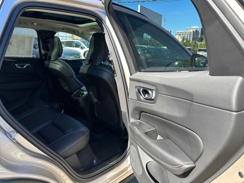New 2025 Volvo XC60 B5 Ultra w/ Protection Package Premier image 13