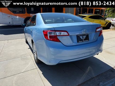 Used 2012 Toyota Camry LE FWD image 5