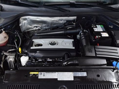 Used 2017 Volkswagen Tiguan Limited w/ Premium Package image 26