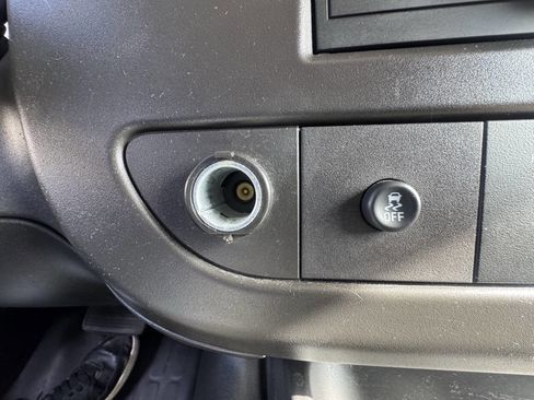 Used 2019 Chevrolet Express 3500 3500 3dr Cargo Van w/ Driver Convenience Package image 39