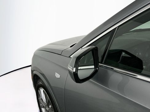 Used 2025 Cadillac XT6 Premium Luxury image 16