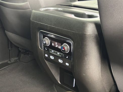 Used 2023 Chevrolet Tahoe Premier w/ Advanced Technology Package image 32