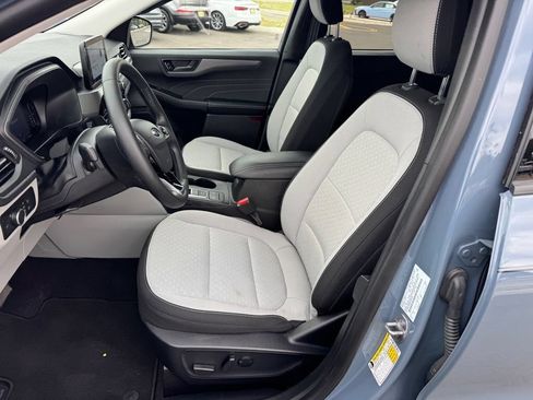 Used 2024 Ford Escape Active AWD/4WD image 7