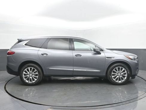 Used 2019 Buick Enclave Essence w/ Trailering Package, 5000 lbs. FWD image 6