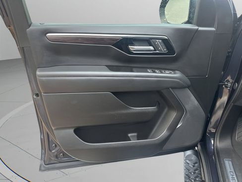 Used 2025 Chevrolet Tahoe Z71 image 25