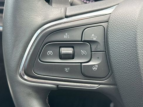 Used 2023 Buick Envision Essence w/ Technology Package I AWD/4WD image 44