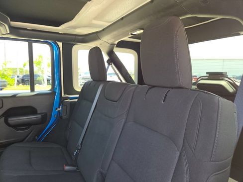 Used 2023 Jeep Wrangler Unlimited Sport AWD/4WD image 22