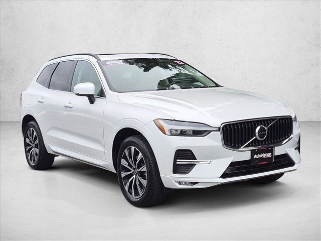 Used 2023 Volvo XC60 B5 Core w/ Climate Package FWD image 3