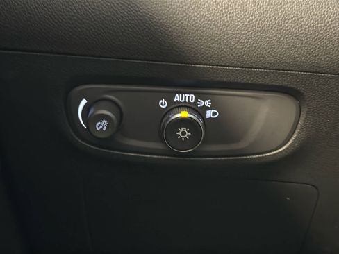 Used 2024 Buick Encore GX Sport Touring w/ Comfort Package image 41