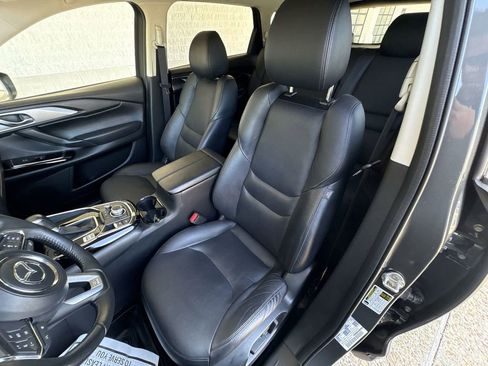 Used 2021 MAZDA CX-9 Touring image 18