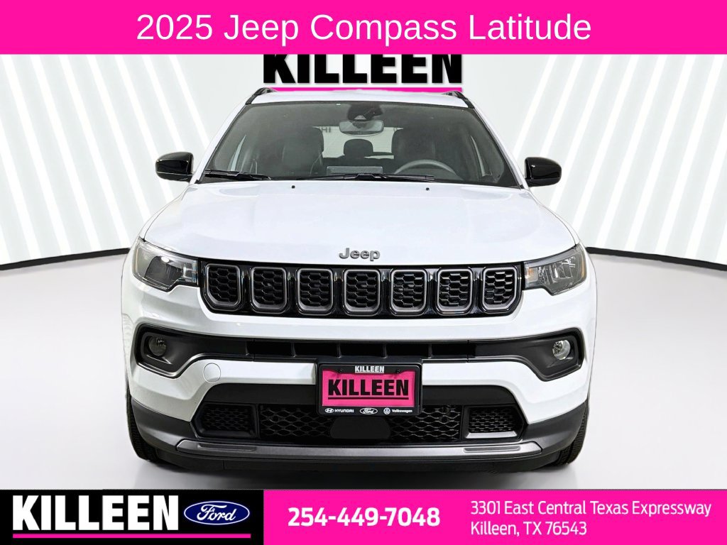 Used 2025 Jeep Compass Latitude w/ Altitude Special Edition AWD/4WD image 2