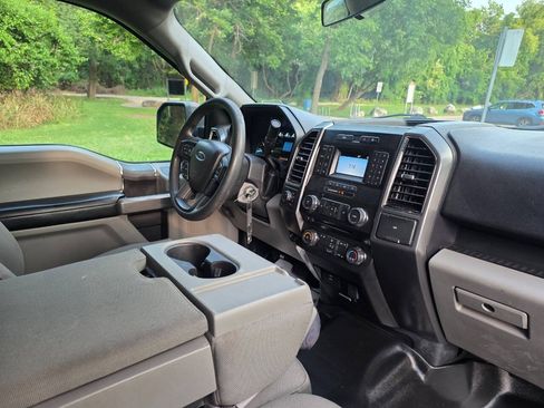 Used 2018 Ford F150 XLT AWD/4WD image 28