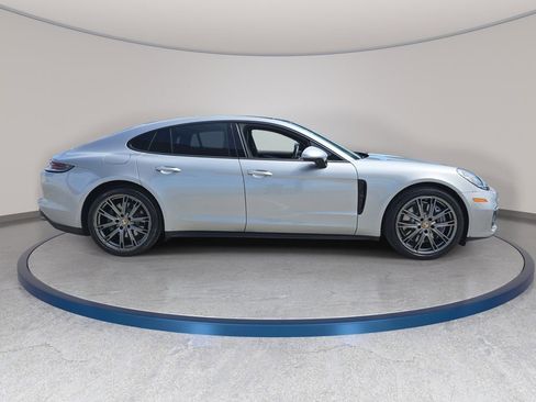 Used 2021 Porsche Panamera image 5