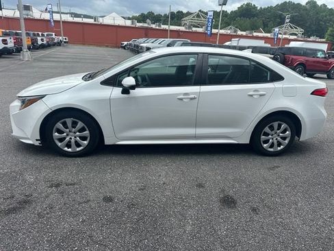 Used 2023 Toyota Corolla LE FWD image 5