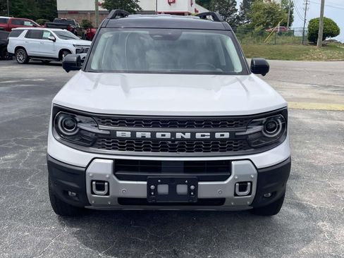 Used 2025 Ford Bronco Sport Badlands AWD/4WD image 8