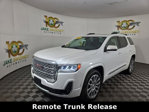 Certified 2023 GMC Acadia Denali w/ Denali Ultimate Package image 3