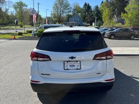 Used 2023 Chevrolet Equinox LS w/ LS Convenience Package AWD/4WD image 7