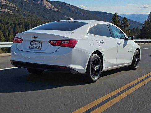 Used 2022 Chevrolet Malibu LS image 7