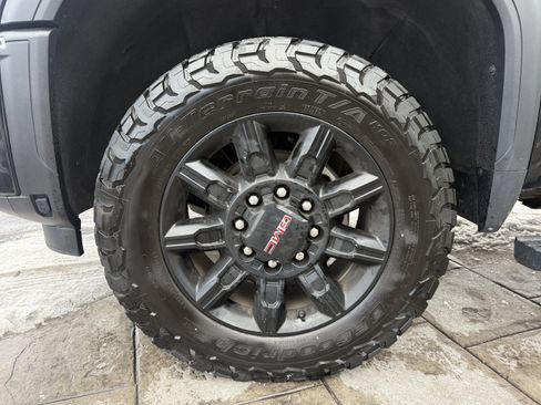 Used 2024 GMC Sierra 2500 AT4 w/ Technology Package image 33