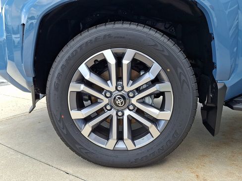New 2026 Toyota 4Runner Limited AWD/4WD image 4