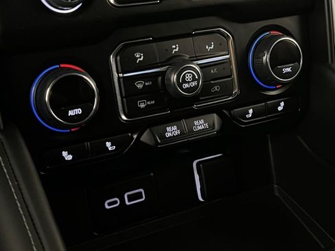 Used 2024 Chevrolet Tahoe Z71 w/ Z71 Off-Road Package image 23