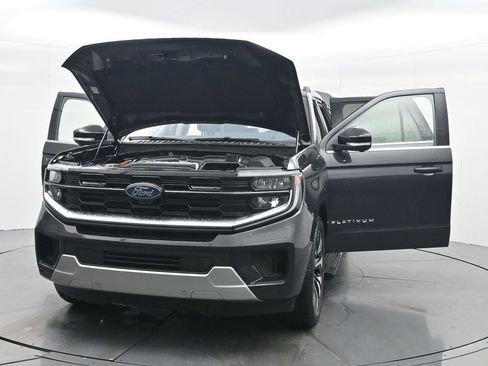 New 2025 Ford Expedition Max Platinum w/ Driver's Package image 38