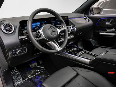 Used 2026 Mercedes-Benz GLA 250 image 3