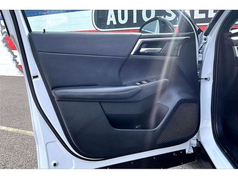 Used 2024 Mitsubishi Outlander Ralliart image 19