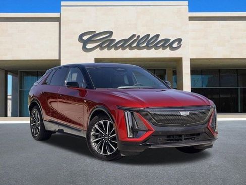 New 2025 Cadillac Lyriq Sport RWD image 2