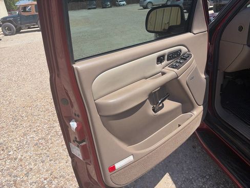 Used 2003 GMC Yukon Denali AWD/4WD image 4