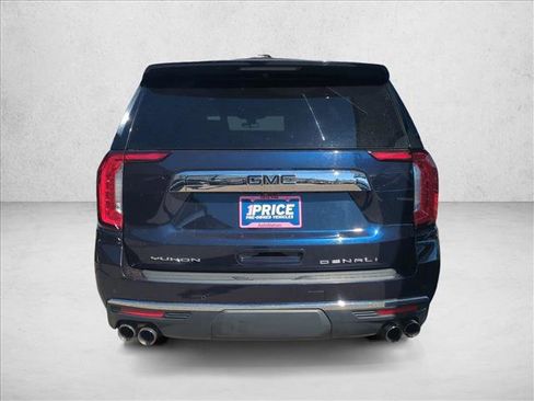 Used 2021 GMC Yukon Denali w/ Denali Premium Package image 7