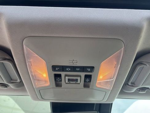 Used 2019 Toyota RAV4 Limited w/ Advanced Technology Package AWD/4WD image 23