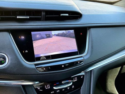 Used 2020 Cadillac XT5 Luxury FWD image 28
