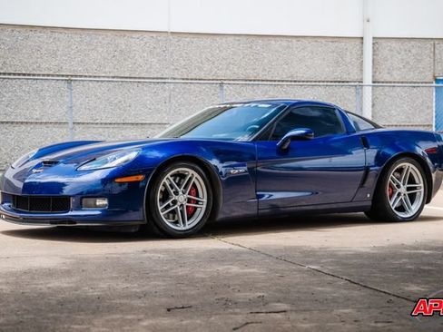 Used 2006 Chevrolet Corvette Z06 w/ Preferred Equipment Group RWD image 28