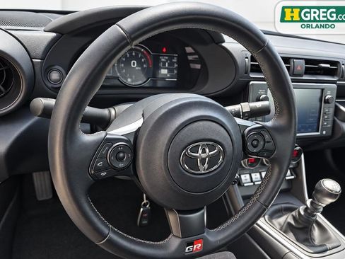 Used 2023 Toyota GR86 RWD image 13