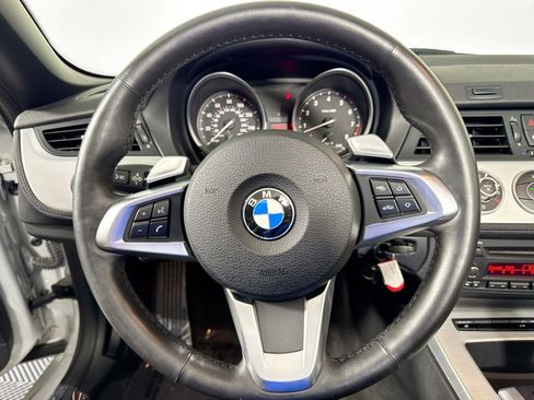 Used 2009 BMW Z4 sDrive35i image 13